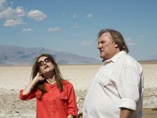 Isabelle with Gérard Depardieu: "Then as it goes, she uses clothes more as equipment."
